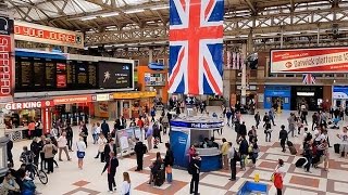 A Walk Through The London Victoria Station London England [upl. by Abshier]